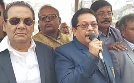 দেশব্যাপী বিএনপি-জামায়াতের নৈরাজ্য সৃষ্টির প্রতিবাদে ফরিদপুর জেলা আওয়ামী লীগের বিক্ষোভ মিছিল ও পথসভা অনুষ্ঠিত 