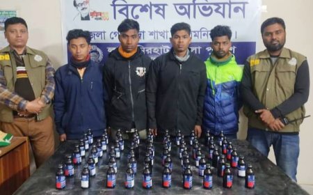 লালমনিরহাটে ফেন্সিডিল ও মোটরসাইকেলসহ গ্রেফতার-৪