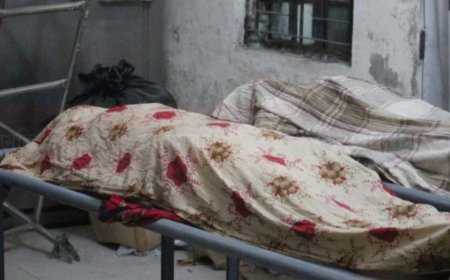 মহাদেবপুরে স্ত্রীর পরে মারা গেলেন স্বামী