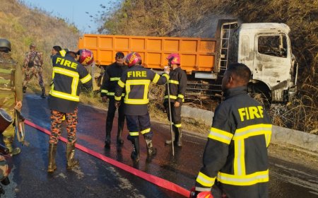থানচিতে ট্রাকে আগুন দিলো কেএনএফ সশস্ত্র গোষ্ঠী