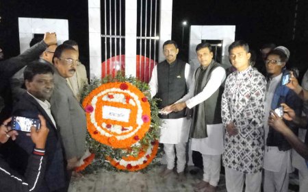 সালথায় একুশের প্রথম প্রহরে ভাষা শহীদদের স্মরণে শ্রদ্ধা নিবেদন করলেন এমপি লাবু চৌধুরী