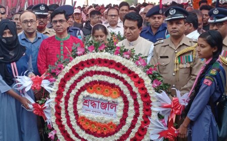 ফরিদপুরে ঐতিহাসিক ৭ই মার্চ উপলক্ষে বঙ্গবন্ধুর প্রতিকৃতিতে মাল্যদান কর্মসূচি অনুষ্ঠিত