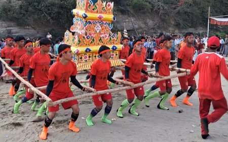 রুমায় আর্কষণীয় সইং নৃত্য পরিবেশনার মধ্যে উ:কুন্ডালা ভিক্ষু'র শেষকৃত্যানুষ্ঠান!