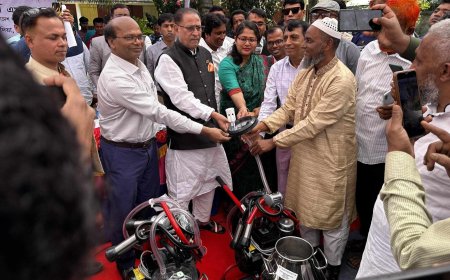 প্রান্তিক মানুষের মুখে হাসি দেখতে চায় সরকার--মৎস্য ও প্রাণিসম্পদ মন্ত্রী 