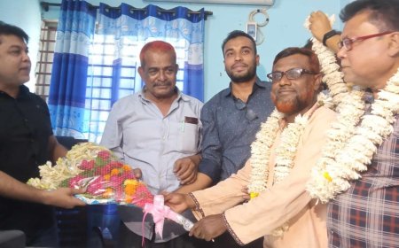 কুমারখালী প্রেসক্লাবের সভাপতি-লিপু,সাধারণ সম্পাদক -সোহাগ