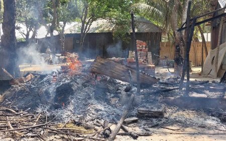 বালিয়াকান্দিতে দু’গ্রুপের সংঘর্ষের জেরে বসতঘরে অগ্নিসংযোগ,নারীসহ আহত-৮  