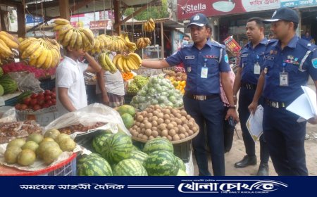 ফরিদপুরে নিত্যপন্যের বাজার নিয়ন্ত্রণে কোতয়ালী থানার ওসির পরিদর্শন