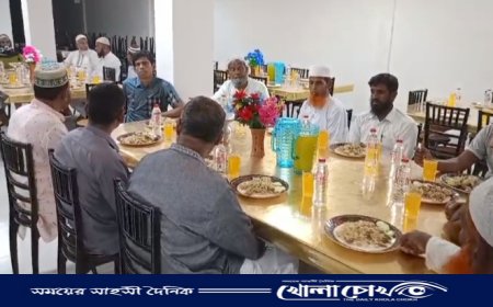 মহম্মদপুরে আমরা-৯৩ ব্যাচের বন্ধুদের আয়োজনে দোয়া ও ইফতার মাহফিল 