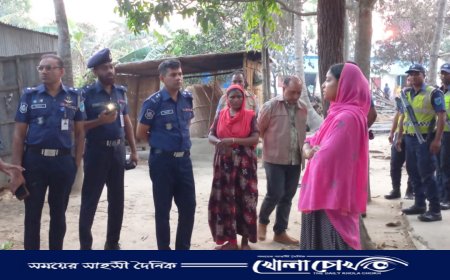 এখনো পোড়া গন্ধ যায়নি, সালথার সেই ঘটনাস্থল পরিদর্শনে ফরিদপুরের পুলিশ সুপার  