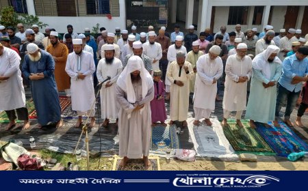 নোয়াখালীতে তীব্র তাপদাহ থেকে মুক্তি ও বৃষ্টির জন্য ইসতিসকার নামাজ আদায়