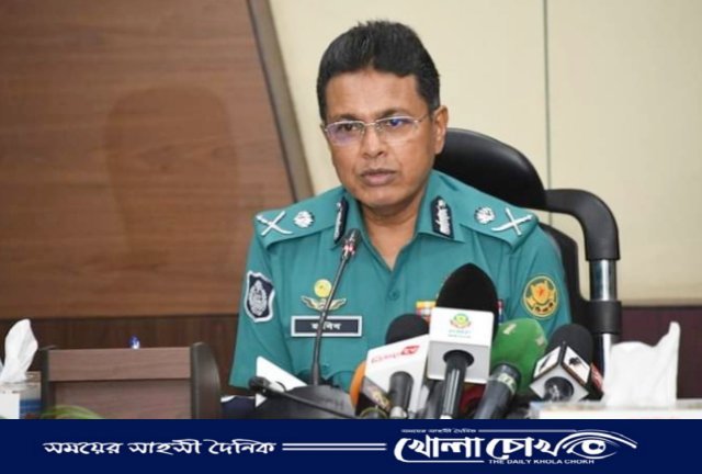 রাস্তায় কোন ফিটনেস বিহীন গাড়ি চলতে দেওয়া হবে না --ডিএমপি কমিশনার