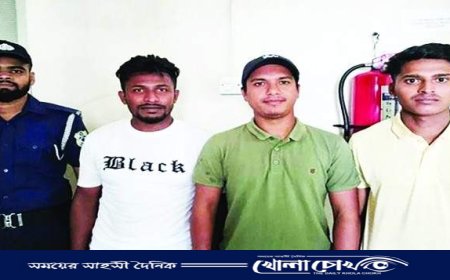 চট্রগ্রামে সেতুতে ধাক্কা দেওয়া জাহাজের তিন নাবিক গ্রেপ্তার