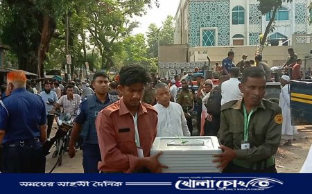 রাত পোহালেই ৬ষ্ঠ উপজেলা নির্বাচন,কেন্দ্রে কেন্দ্রে পাঠানো হচ্ছে নির্বাচনী সরঞ্জাম