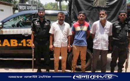 মিঠাপুকুরে র‍্যাবের অভিযানে মাদক সম্রাট গোলাম মাওলা সহ গ্রেফতার-৩