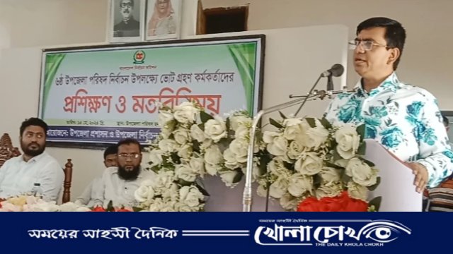 আপনার সন্তানকে স্কুলে পাঠাতে হবে--শ্রমজীবী ভ্যানচালকদের উদ্দেশ্যে জেলা প্রশাসক 
