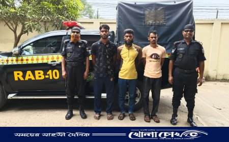 দুইটি পৃথক অভিযানে ৪ জন মাদক ব্যবসায়ী গ্রেফতার 