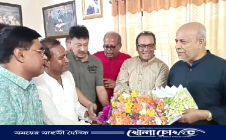 ফরিদপুর জেলা আওয়ামী লীগের সভাপতি শামীম হকের সাথে রেলমন্ত্রী জিল্লুর হাকিমের সৌজন্য সাক্ষাৎ