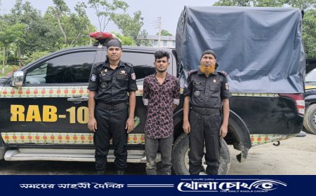 ৩৫৪ বোতল ফেনসিডিল সহ এক মাদক কারবারিকে গ্রেফতার করেছে র‍্যাব-১০