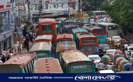 ফরিদপুরে কারফিউ শিথিল থাকায় সড়কে বেড়েছে যানবাহনের চাপ 