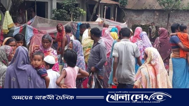 মিঠাপুকুরে লাউয়ের পাতা তুলতে গিয়ে টয়লেটে পড়ে একই পরিবারের দুইজন সহ তিনজনের মৃত্যু