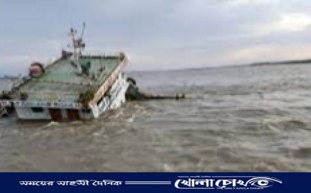 নোয়াখালীর বঙ্গোপসাগরে ট্রলার ডুবে শিশুসহ নিহত ৪  