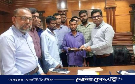 মহম্মদপুরে বৈষম্য বিরোধী ছাত্র আন্দোলনে নিহত শহীদ ২পরিবারকে উপজেলা প্রশাসনের আর্থিক সহযোগিতা প্রদান 