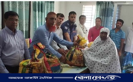 কসবায় পিএমকে( NGO) কর্তৃক বন্যা দুর্গতদের মাঝে ত্রাণ বিতরণ
