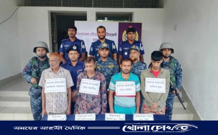 বরগুনায় নৌবাহিনীর অভিযানে ৪ মাদক কারবারি আটক 