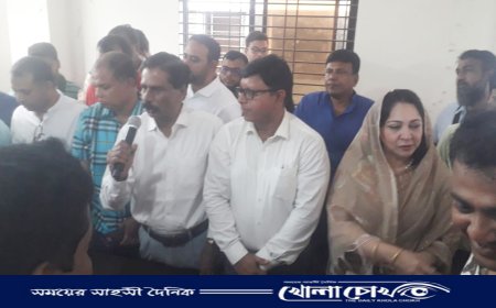 ফরিদপুরে বিএনপির পক্ষ হতে ২০২৪ এর ছাত্র আন্দোলনে নিহত শহীদ পরিবারের সদস্যদের আর্থিক অনুদান প্রদান 