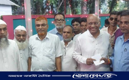 শাহাজাদা মিয়ার পূজামন্ডপ পরিদর্শন ও আর্থিক অনুদান প্রদান 