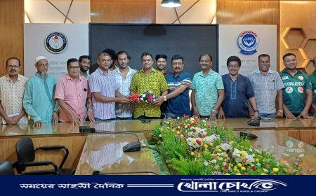 চিত্র সাংবাদিক এসোসিয়েশনের ফুলেল শুভেচ্ছা বিনিমিয় ও আলোচনা সভা