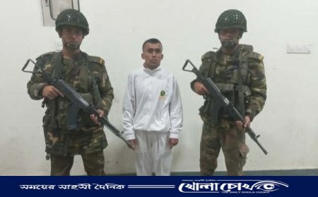 নোয়াখালীতে ভুয়া সেনাবাহিনীর ক্যাপ্টেন ও এডভোকেটসহ আটক