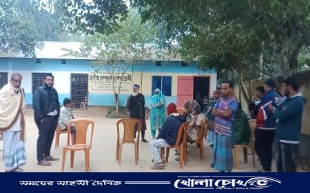 সংস্কারে বাঁধা দেওয়ার অভিযোগ, সেবা বঞ্চিত স্কুলের ছাত্রছাত্রীসহ পাঁচ শতাধিক মানুষ