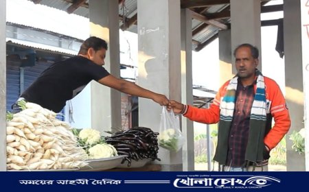 খোকসায় অবাধে ব্যবহার হচ্ছে নিষিদ্ধ পলিথিন
