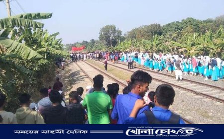 পুখুরিয়া স্ট্রেশনে ট্রেনের যাত্রাবিরতি বাতিল করায় সদরপুরের যাত্রীদের ভোগান্তি 