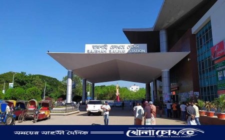 রেল স্টেশনে ভাঙচুরের ঘটনায় মামলা 