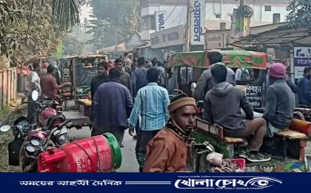 আক্কেলপুরে বাসের চাকায় পিষ্ট হয়ে যাত্রীর মৃত্যু