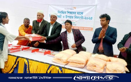 মিঠাপুকুরে শিক্ষার্থীদের মাঝে শিক্ষা সামগ্রী ও উপহার বিতরণ 