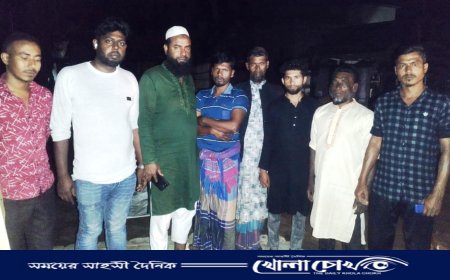 আগুনে পুড়ে ছাই কৃষকের ঘর, পাশে দাঁড়ালেন বনি ইউনিয়ন বিএনপি সভাপতি জাহাঙ্গীর কবির