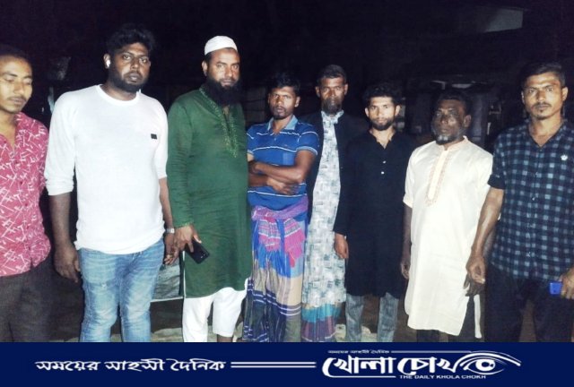 আগুনে পুড়ে ছাই কৃষকের ঘর, পাশে দাঁড়ালেন বনি ইউনিয়ন বিএনপি সভাপতি জাহাঙ্গীর কবির