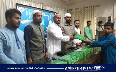 পবিত্র কোরআন বিতরণ ও মেধাবীদের সংবর্ধনায় শিবিরের ইফতার মাহফিল