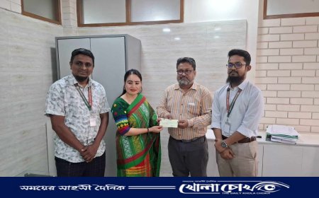 জুলাই শহীদ স্মৃতি ফাউন্ডেশনে খাগড়াছড়ি জেলা পরিষদ চেয়ারম্যানের অনুদান