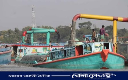 আশুগঞ্জে মেঘনা নদী থেকে অবৈধভাবে বালু উত্তোলন, ঝুঁকিতে কেপিআইভুক্ত প্রতিষ্ঠান