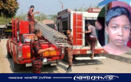 নওগাঁয় সেতুর গার্ডারের ফাঁকে আটকে পড়া শিশু, তিন ঘণ্টা পর উদ্ধার