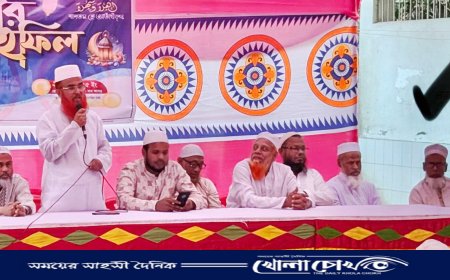 সদরপুরে জামায়াতের ইফতার মাহফিলে বিতর্কিত আওয়ামীলীগ নেতা! জনমনে কৌতুহল