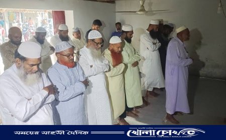 রাজশাহীর পুঠিয়ায় সৌদি আরবের সঙ্গে মিল রেখে ঈদুল ফিতরের জামাত অনুষ্ঠিত