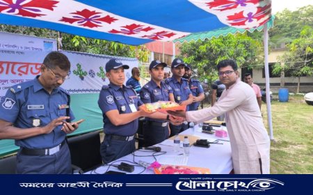 সিরাজদিখানে কালিপূজা উপলক্ষে থানা পুলিশের ব্রিফিং প্যারেড