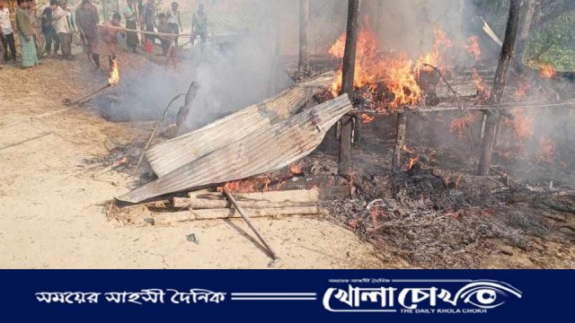 থানচিতে ভয়াবহ অগ্নিকাণ্ডে সাউচিং মারমার ঘর পুড়ে ছাই