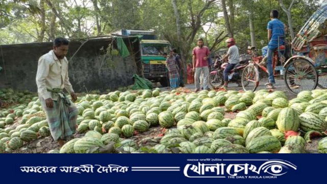 ফরিদপুরে ট্রাক-মোটরসাইকেল-অটোরিকশার সংঘর্ষে প্রাণ গেল ২ জনের