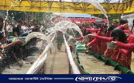 চিৎমরমে মারমাদের ‘জলকেলি’ উৎসবে হাজার মানুষের ঢল